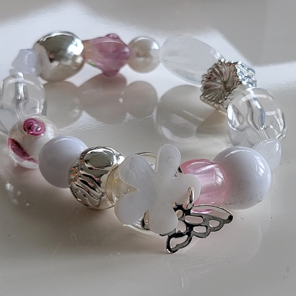 Avon | Beaded Chic Charm Bracelet Romance